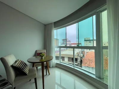 Apartamento em Zona Nova