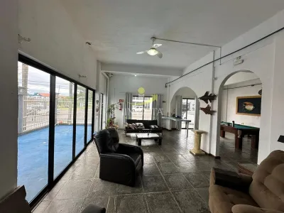 Loja em Zona Nova