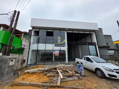 Loja em Zona Nova