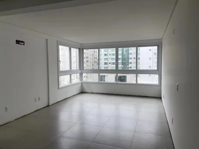 Apartamento em Zona Nova