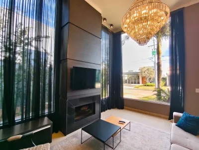 Casa em Condomínio em Zona Nova
