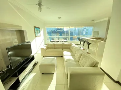 Apartamento em Zona Nova