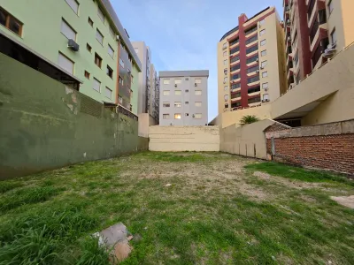 Terreno Comercial em Zona Nova