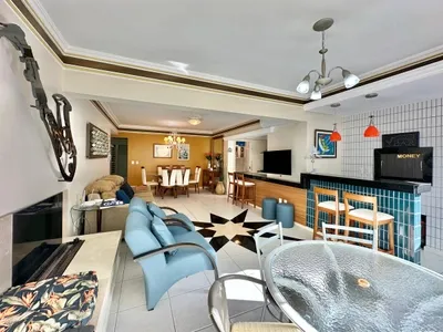 Apartamento em Zona Nova