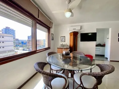 Apartamento em Zona Nova