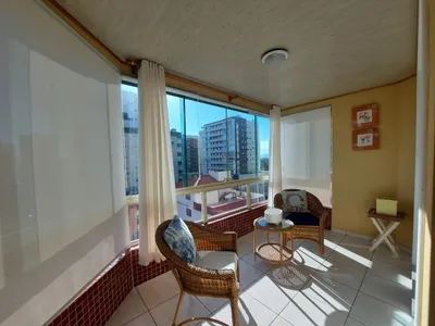 Apartamento em Zona Nova