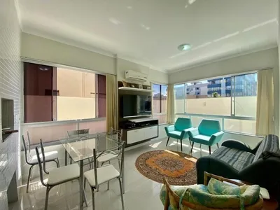 Apartamento em Zona Nova