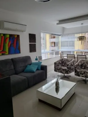 Apartamento em Zona Nova