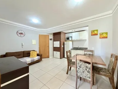 Apartamento em Zona Nova