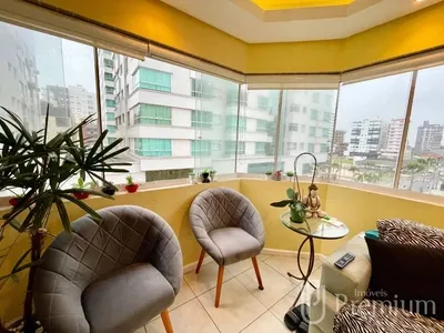 Apartamento em Zona Nova